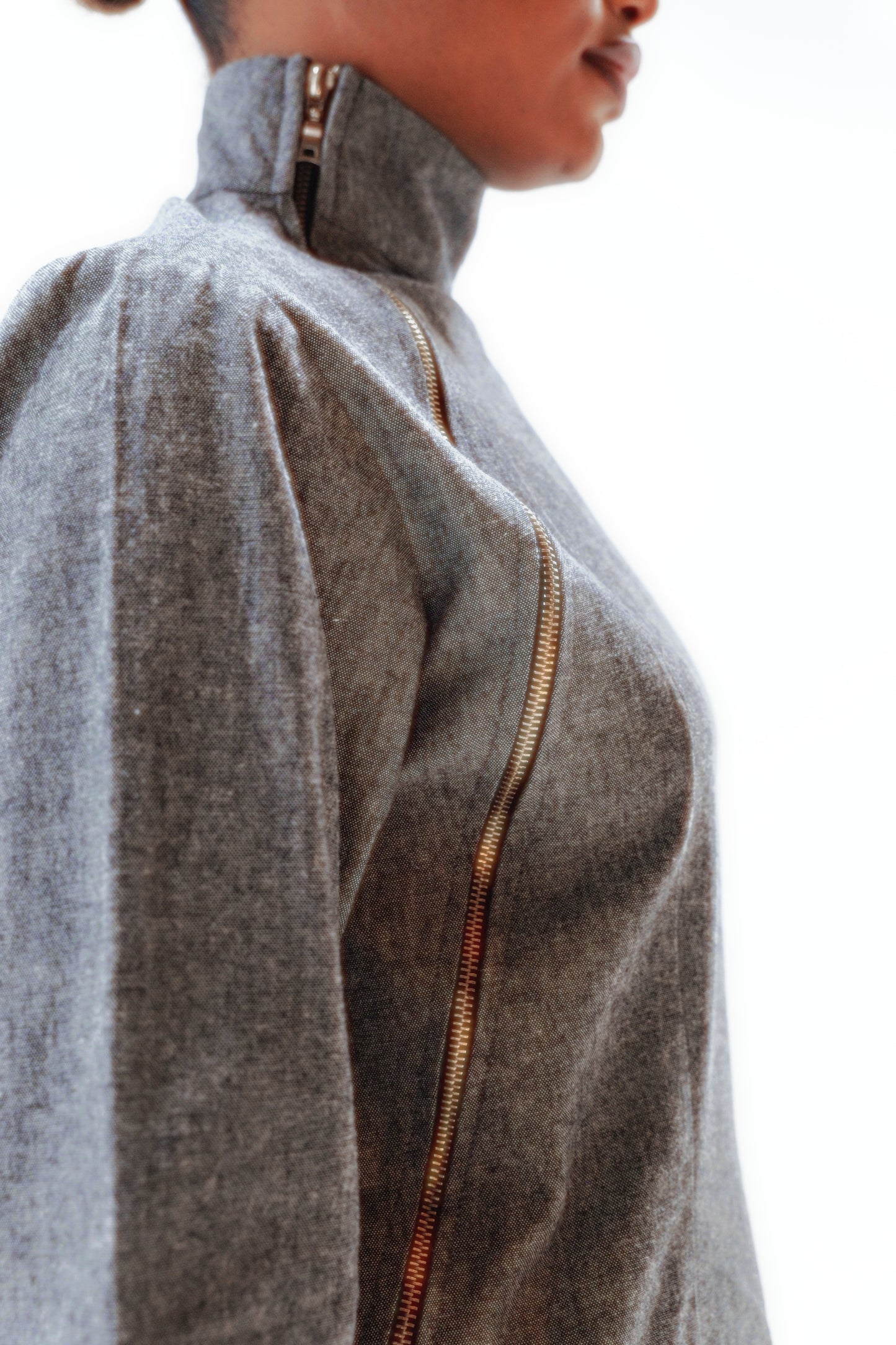 Asymmetrical zipped linen high-neck
