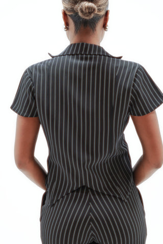 Stripes with attitude. Cropped suit jacket short sleeve